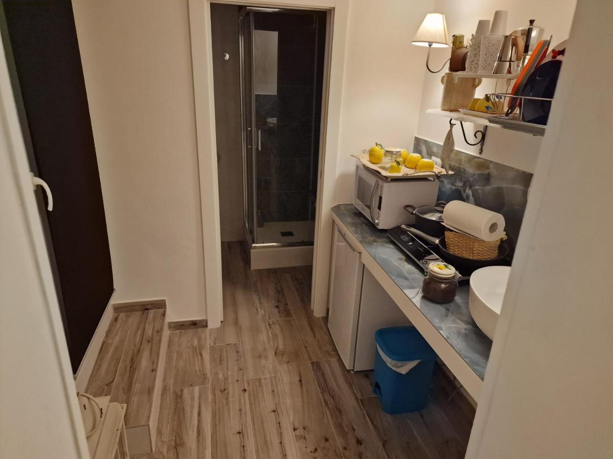 Case Di Paola Via Melo Appartamenti 바리 외부 사진