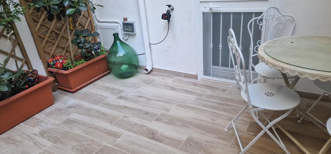 Case Di Paola Via Melo Appartamenti 바리 외부 사진